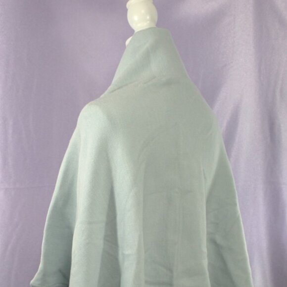 MERSEA Reversible Travel Wrap Shawl Sky Blue Cream Fringe One Size - Picture 4 of 7